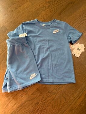 NWT Nike Light Blue Kids Matching Shorts Set with White Logos size 6